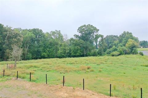 1592 County Line Rd, Harmony, NC 28634 photo 10