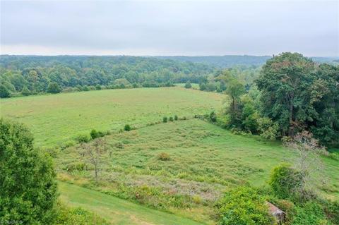 1592 County Line Rd, Harmony, NC 28634 photo 14