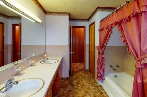 1592 County Line Rd, Harmony, NC 28634 photo 32