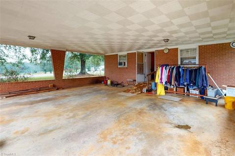 1592 County Line Rd, Harmony, NC 28634 photo 44