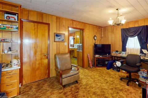 1592 County Line Rd, Harmony, NC 28634 photo 25