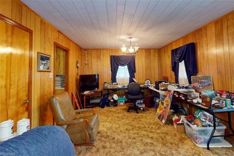 1592 County Line Rd, Harmony, NC 28634 photo 23