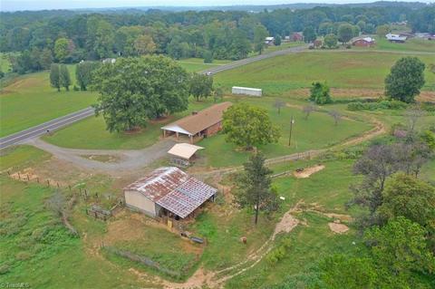 1592 County Line Rd, Harmony, NC 28634 photo 20
