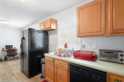 722 Paramount St, High Point, NC 27260 photo 13
