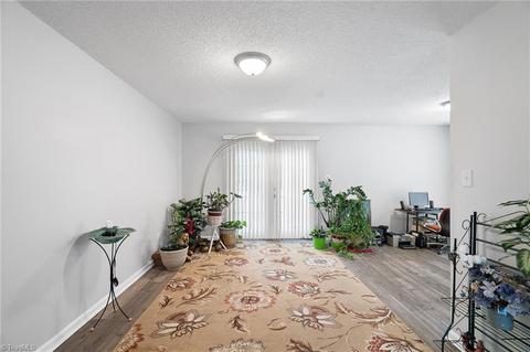 722 Paramount St, High Point, NC 27260 photo 7