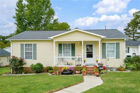 722 Paramount St, High Point, NC 27260 photo 1