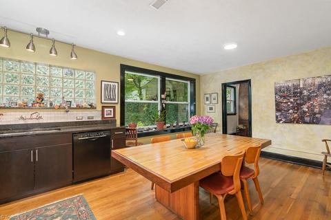 215 E Parkway Ave, High Point, NC 27262 photo 6