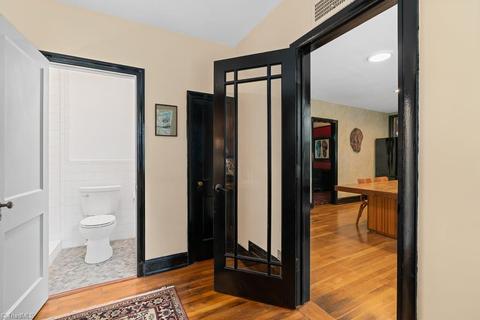 215 E Parkway Ave, High Point, NC 27262 photo 4