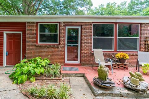 215 E Parkway Ave, High Point, NC 27262 photo 2