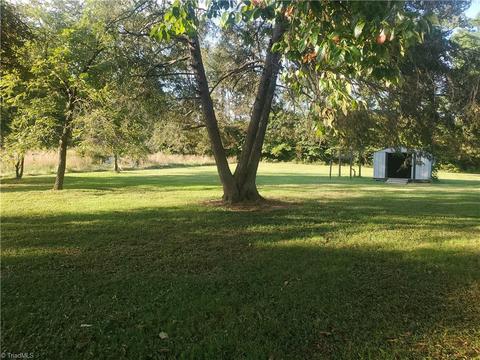 283 River Rd, Mayodan, NC 27027 photo 9