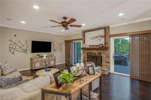 305 Cascade Dr, High Point, NC 27265 photo 17
