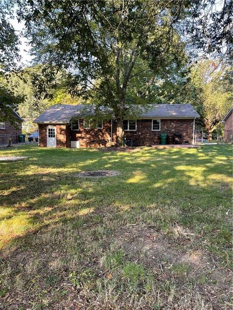 3214 Pine Needles Rd, High Point, NC 27265 photo 12