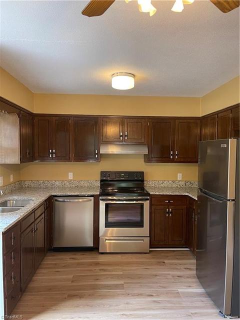 3214 Pine Needles Rd, High Point, NC 27265 photo 5