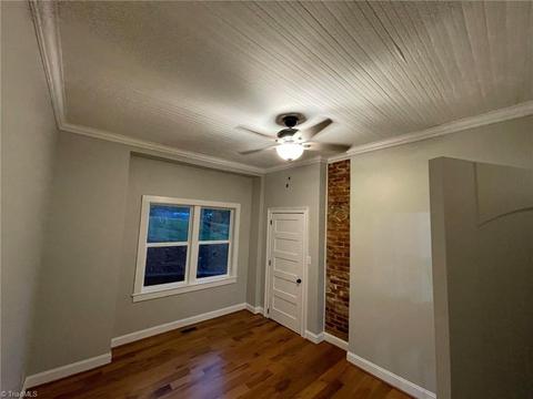 123 E Spring St, Elkin, NC 28621 photo 12