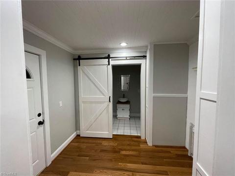 123 E Spring St, Elkin, NC 28621 photo 14