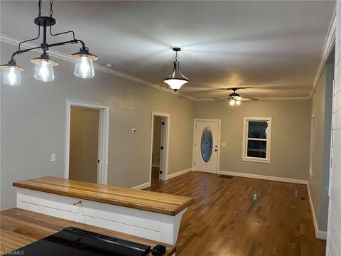 123 E Spring St, Elkin, NC 28621 photo 25