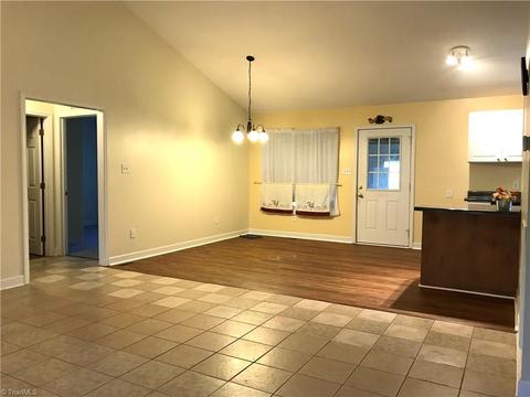 150 Windmill Ct, Harmony, NC 28634 photo 3