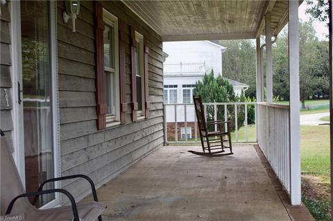 4841 Hampton Rd, Clemmons, NC 27012 photo 2