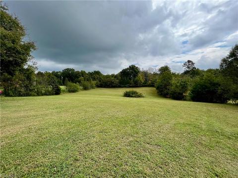 4841 Hampton Rd, Clemmons, NC 27012 photo 3