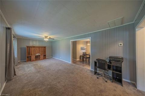105 Mohawk Dr, King, NC 27021 photo 10