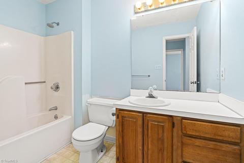 1017 Oakview Rd, High Point, NC 27265 photo 15