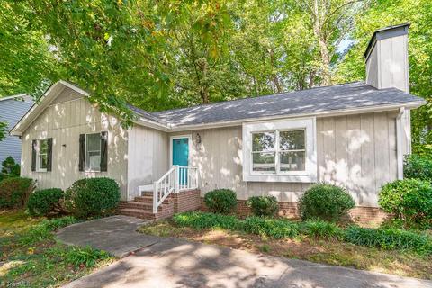 1017 Oakview Rd, High Point, NC 27265 photo 1