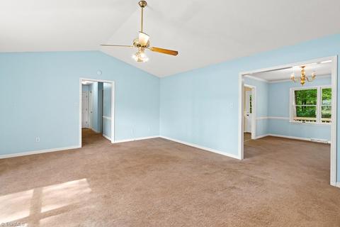 1017 Oakview Rd, High Point, NC 27265 photo 5