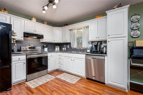4357 Huntington Dr, Trinity, NC 27370 photo 8