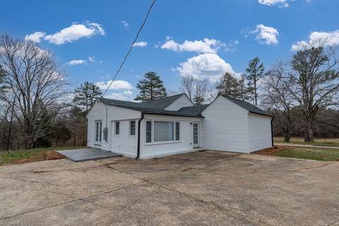 4406 Meadowbrook Dr, Trinity, NC 27370 photo 25