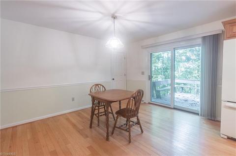 536 Farmbrook Rd, Mount Airy, NC 27030 photo 3