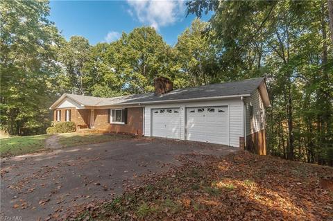536 Farmbrook Rd, Mount Airy, NC 27030 photo 13
