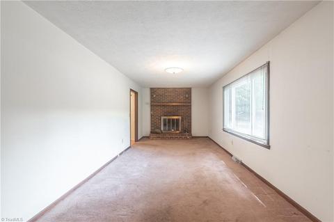 536 Farmbrook Rd, Mount Airy, NC 27030 photo 10