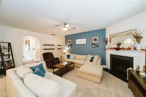 4542 River Gate Dr, Clemmons, NC 27012 photo 2