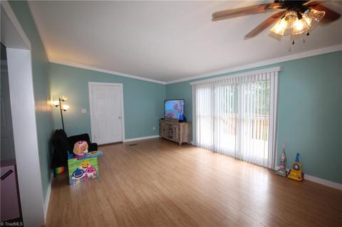 1165 Pine Tree Dr, Pinnacle, NC 27043 photo 8