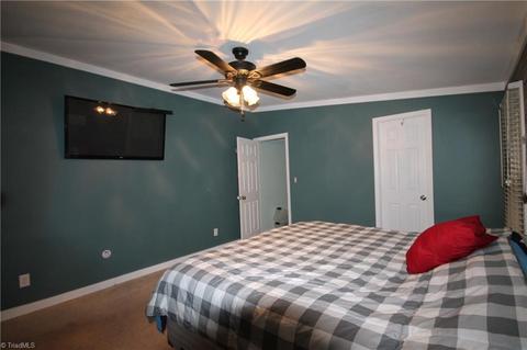 1165 Pine Tree Dr, Pinnacle, NC 27043 photo 15