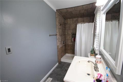 1165 Pine Tree Dr, Pinnacle, NC 27043 photo 16