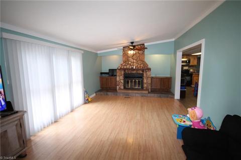1165 Pine Tree Dr, Pinnacle, NC 27043 photo 7