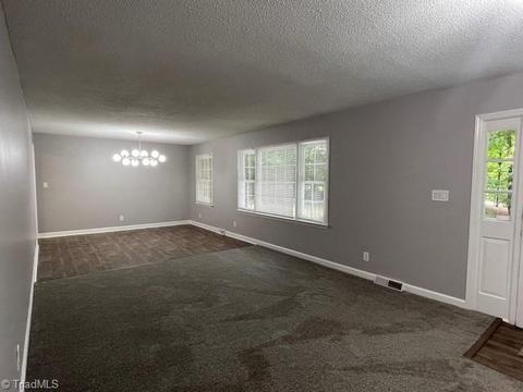 1130 Tangle Ln, High Point, NC 27265 photo 6