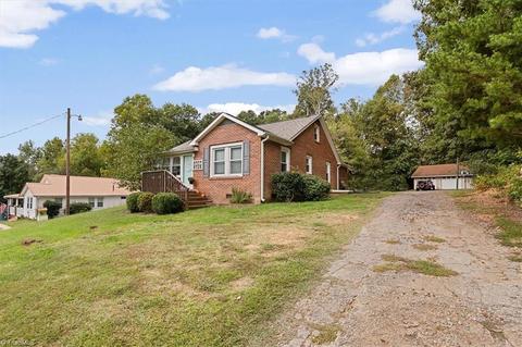 1696 Pine Hall Rd, Pine Hall, NC 27042 photo 3