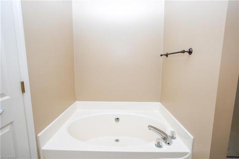 3935 Patsy Dr, Winston Salem, NC 27107 photo 14