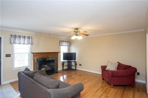3935 Patsy Dr, Winston Salem, NC 27107 photo 7