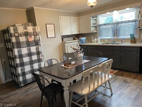 1513 Pine Hall Rd, Pine Hall, NC 27042 photo 5