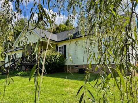415 Marshall Johnson Rd, Pilot Mountain, NC 27041 photo 48
