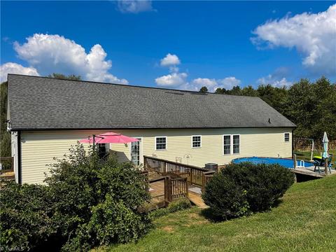 415 Marshall Johnson Rd, Pilot Mountain, NC 27041 photo 38