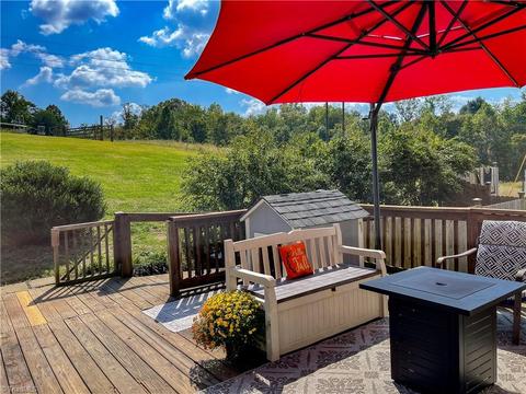 415 Marshall Johnson Rd, Pilot Mountain, NC 27041 photo 36