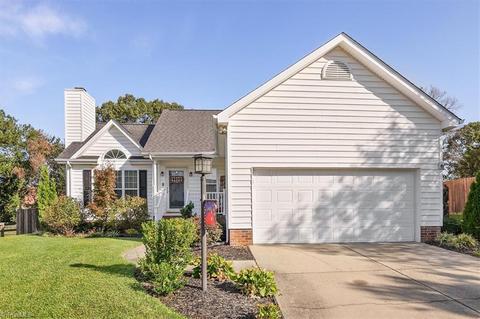 3611 Single Leaf Ct, High Point, NC 27265 photo 1