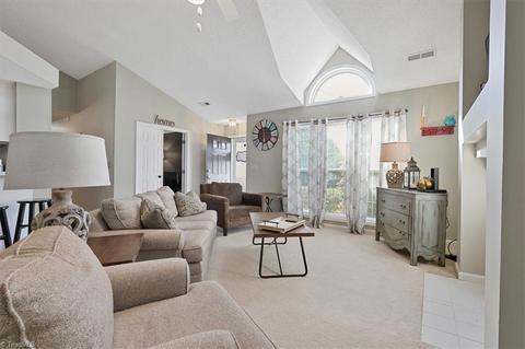 3611 Single Leaf Ct, High Point, NC 27265 photo 4