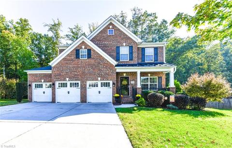 2704 Splitbrooke Dr, High Point, NC 27265 photo 1