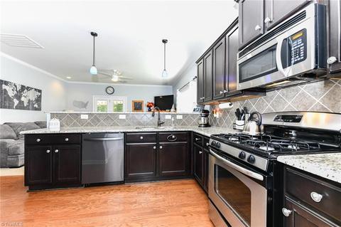 2704 Splitbrooke Dr, High Point, NC 27265 photo 8