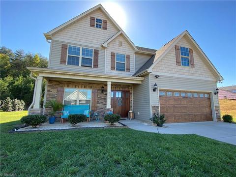 245 Pilot Bluff Dr, King, NC 27021 photo 2